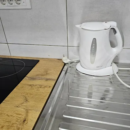 Viktor 2 Jacuzzi Apartment *