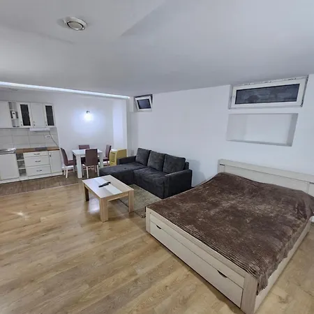 Апартаменты Viktor 2 Jacuzzi *