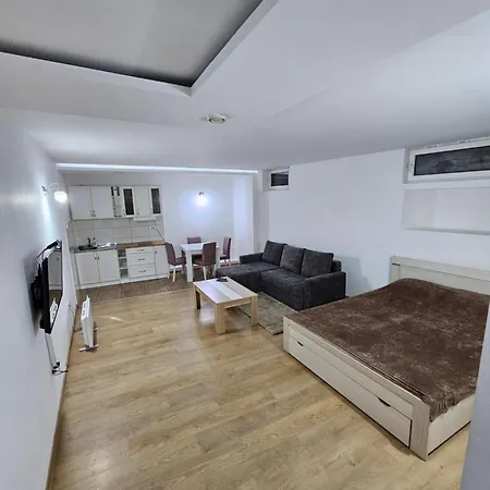 Viktor 2 Jacuzzi * Белград